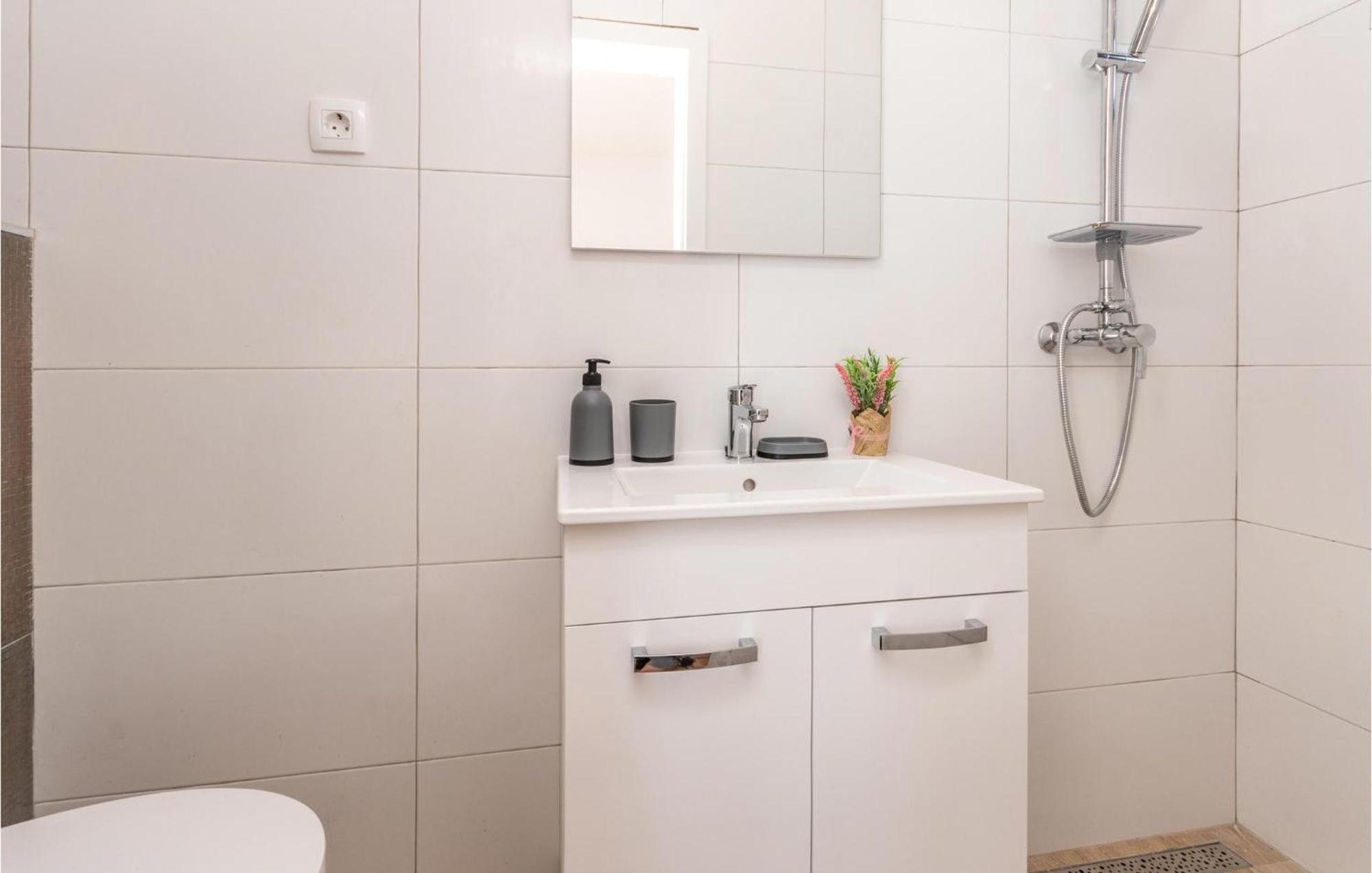 3 Bedroom Beautiful Home In Rastane Donje Donje Rastane Exterior photo