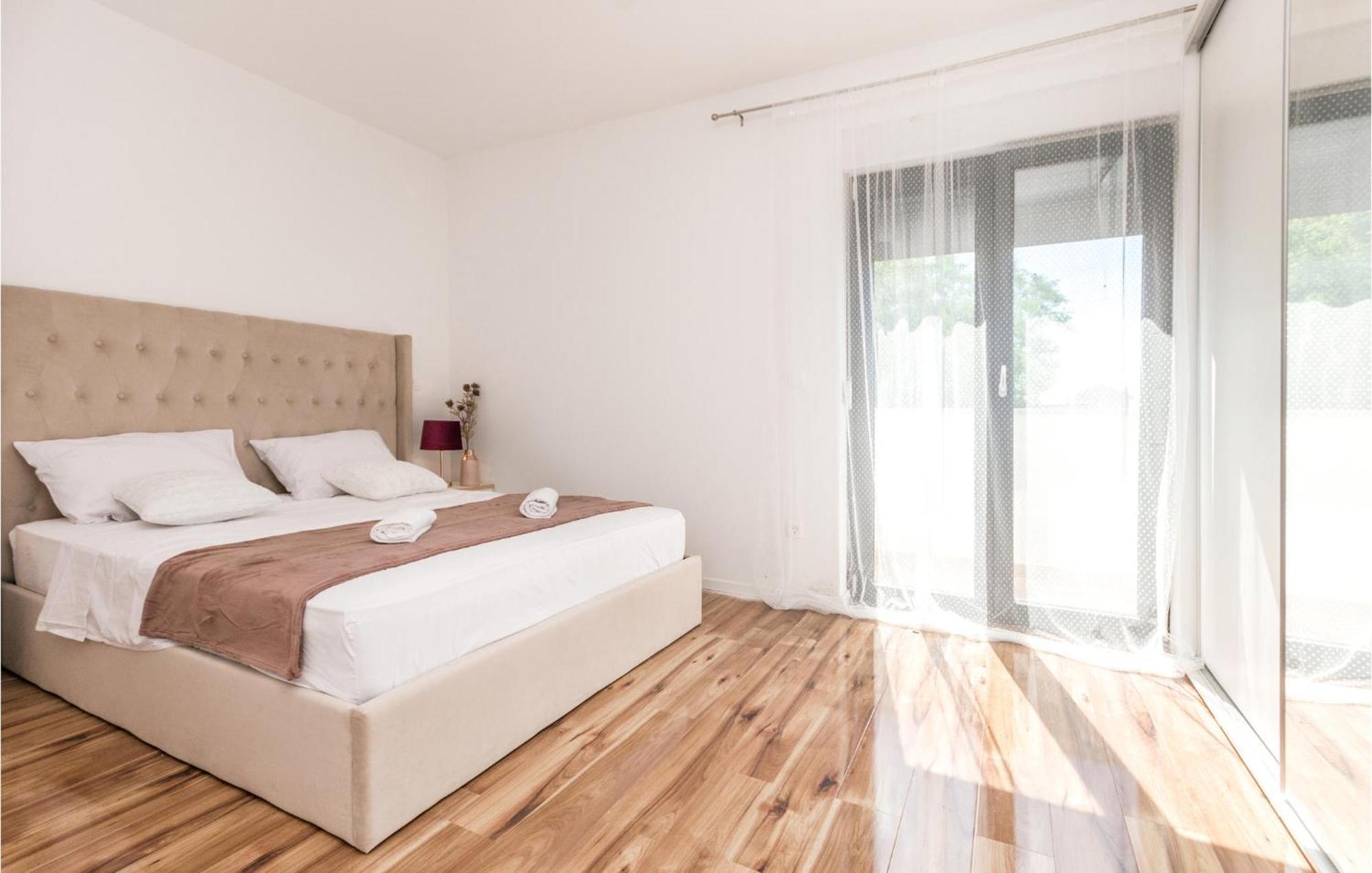 3 Bedroom Beautiful Home In Rastane Donje Donje Rastane Exterior photo