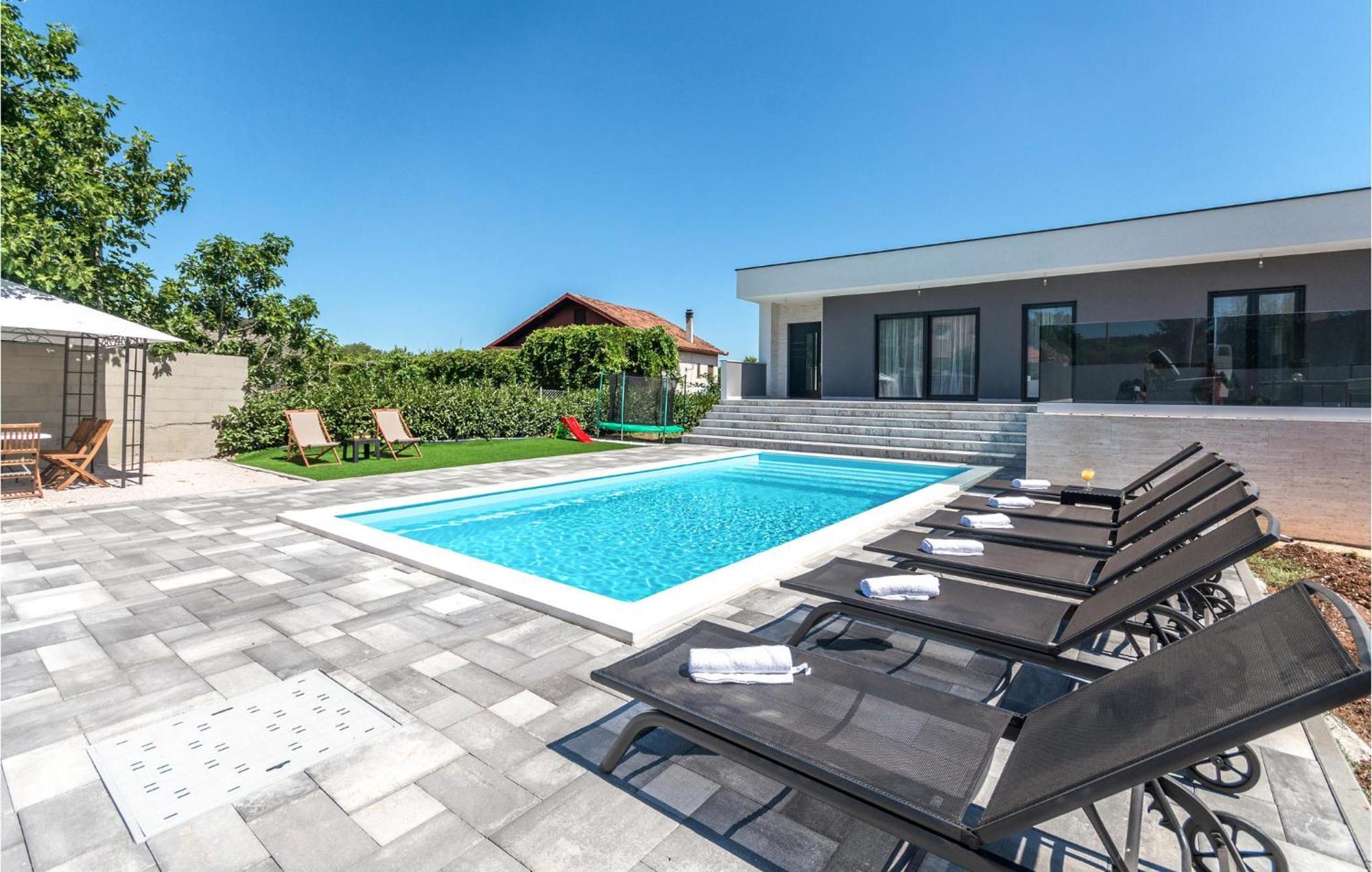 3 Bedroom Beautiful Home In Rastane Donje Donje Rastane Exterior photo